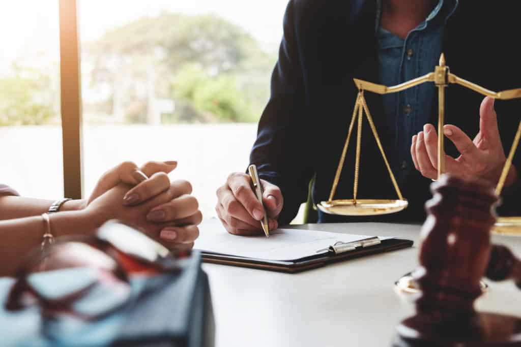 Court Applications vs. Mediation: A Less Stressful Path with EH Mediation Accrington